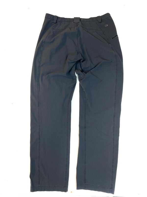 Sherpa adventure gear pants (W32 L31)