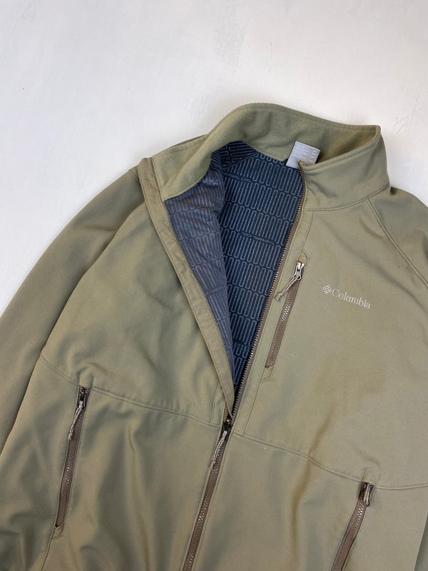 Columbia soft shell jacket (XXL)