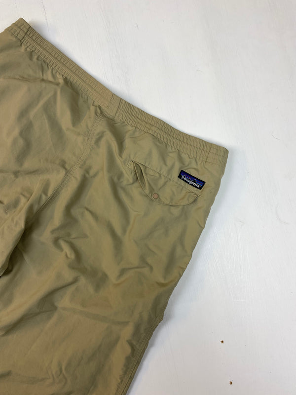 Patagonia pants (M)